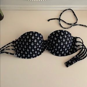 Black and white bikini top